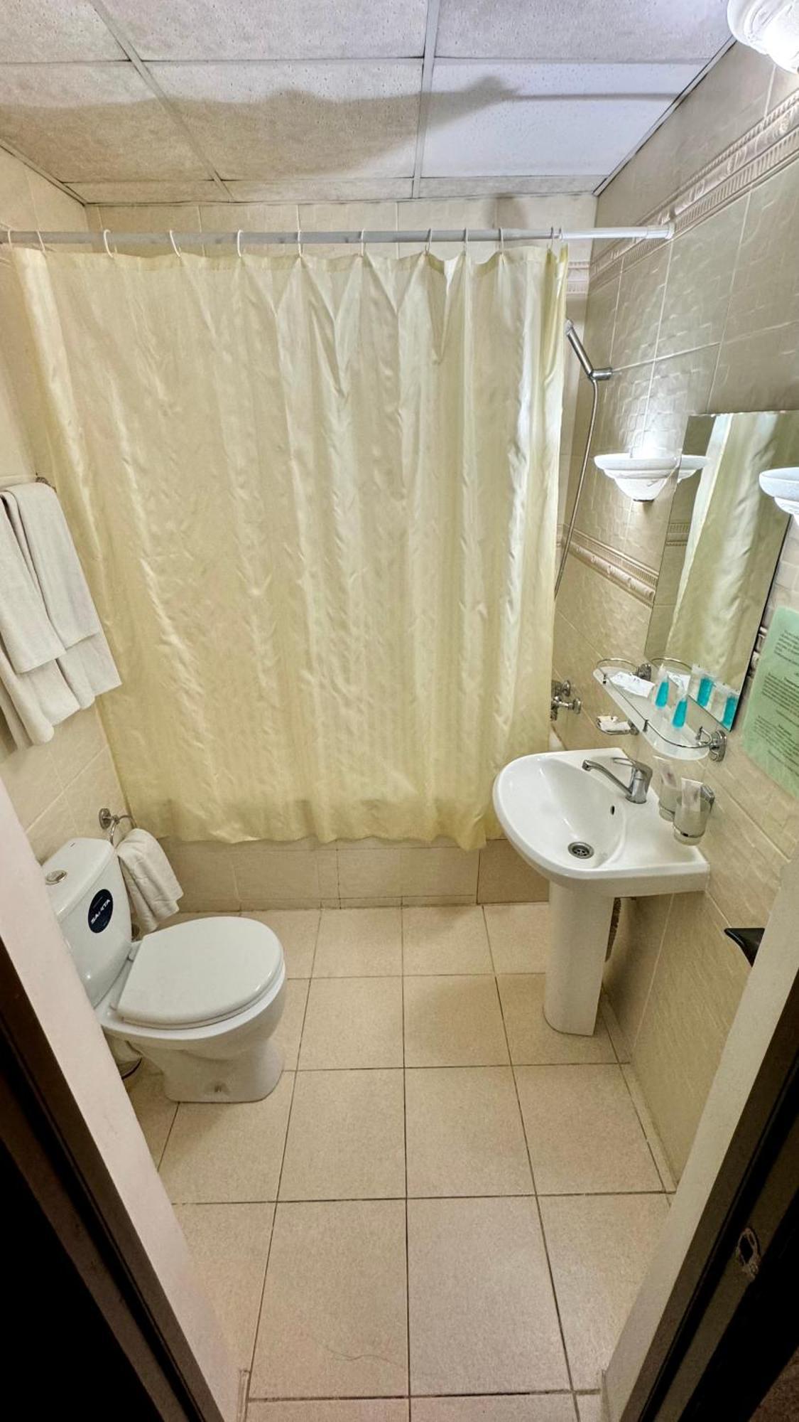 Hotel Zhambyl تاراز المظهر الخارجي الصورة